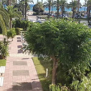 encantadora-vivienda-en-el-paseo-martimo-de-salou.catalonia-hotels.com/